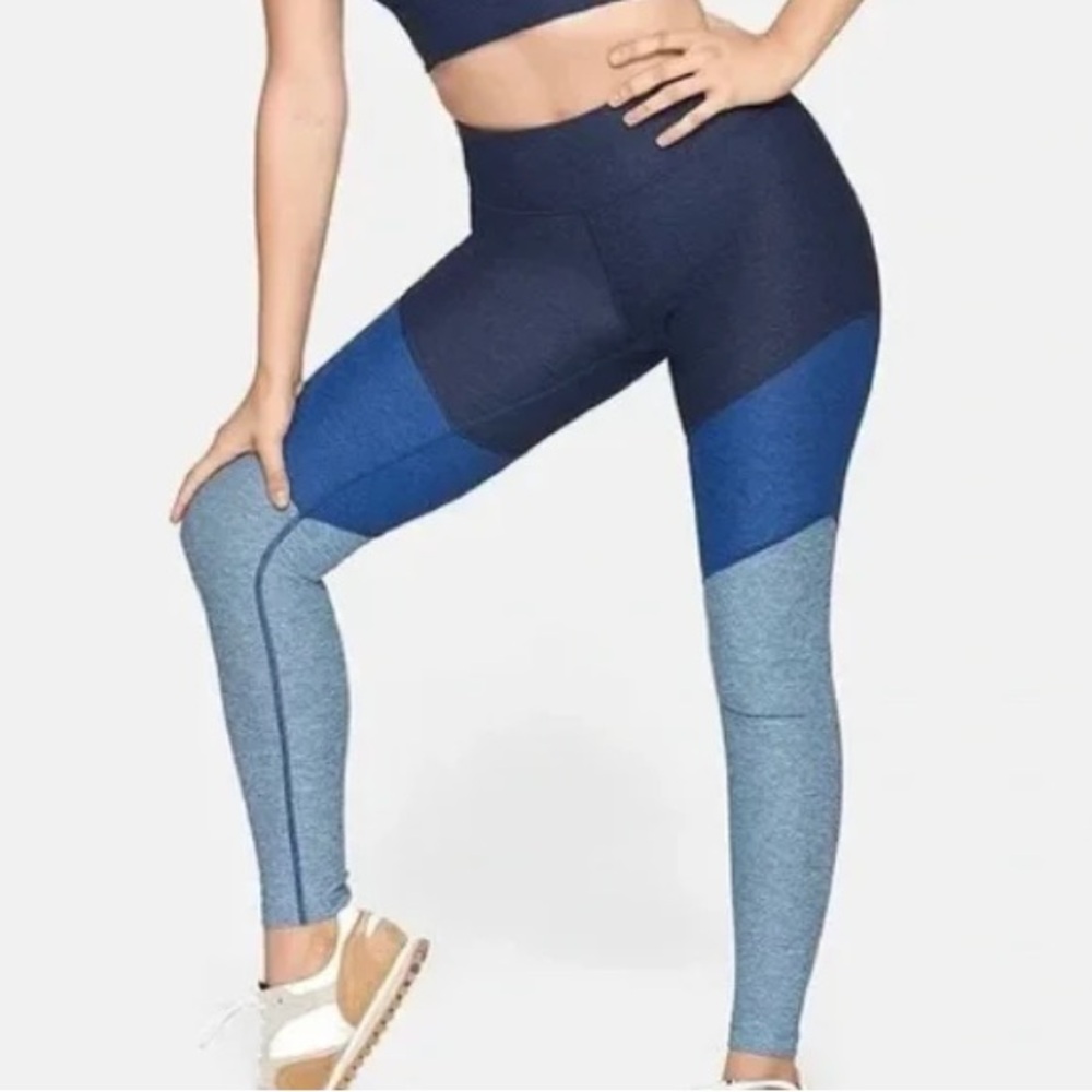 Outdoor Voices leggings